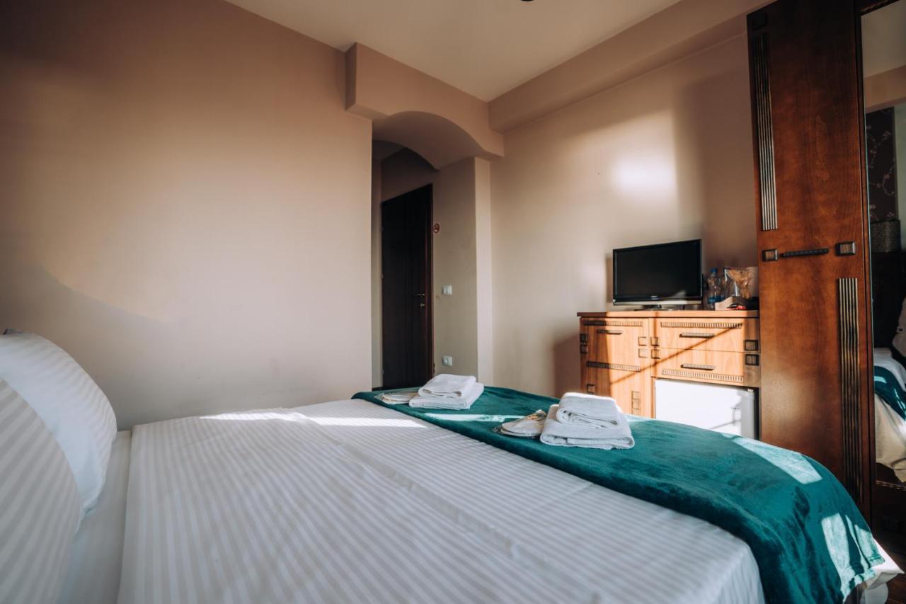 Villa Sara Lake View Οχρίδα Εξωτερικό φωτογραφία